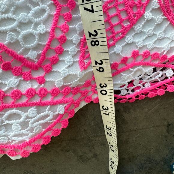 Lilly Pulitzer Lottie Romper Pink Tropics Juice Stand Crochet Flare White Size 0 - Picture 5 of 6